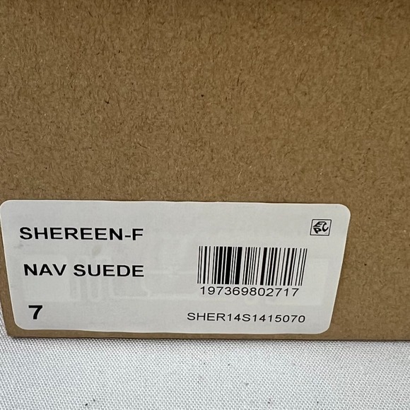 Steve Madden Women Shereen-F Sneakers Navy Suede Fur Leather Lace-Up Shoes Sz 7M - Picture 10 of 10